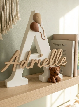TEDDY BEAR NAME STAND